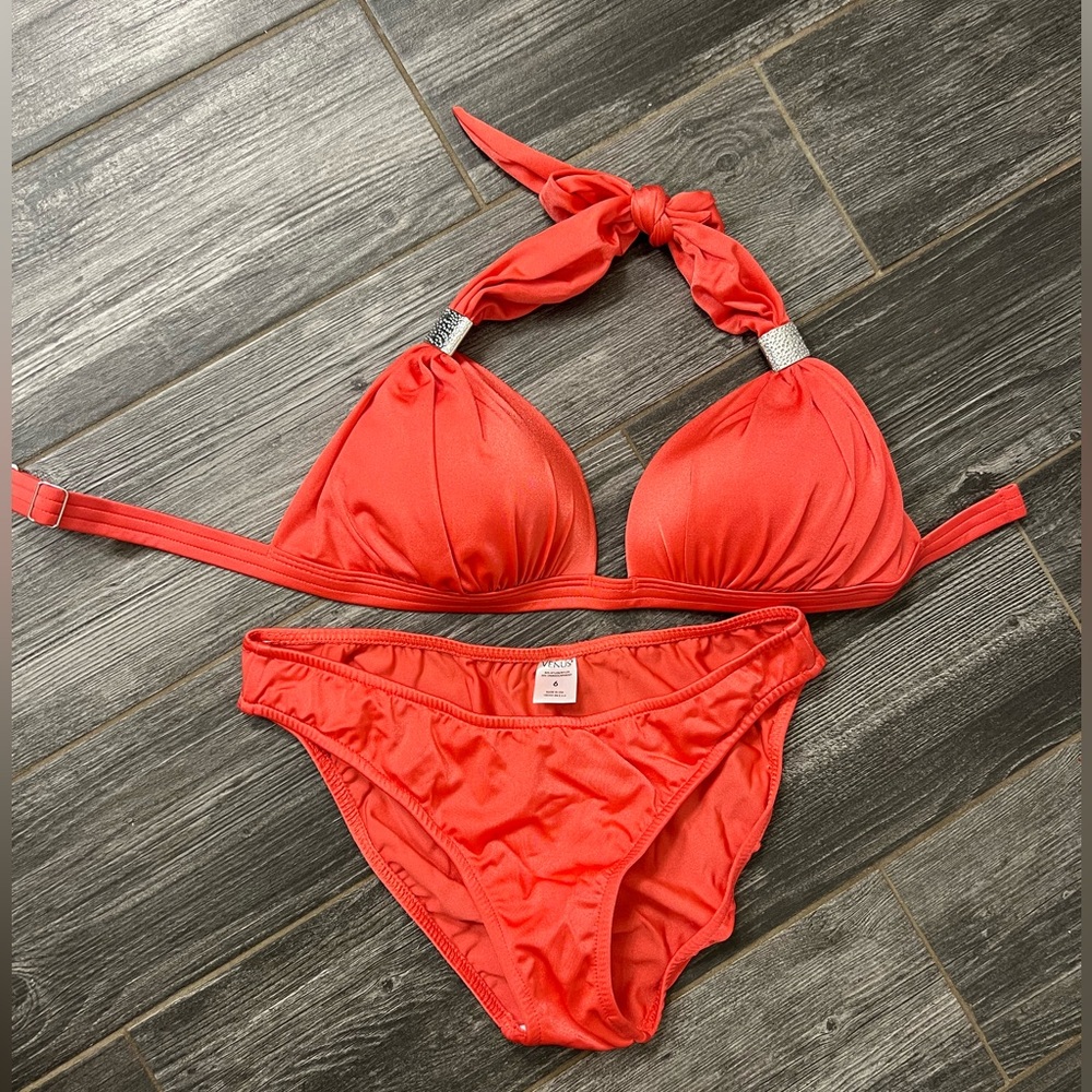 Beautiful Brand New Summer Coral Women’s Bikini Swimsuit